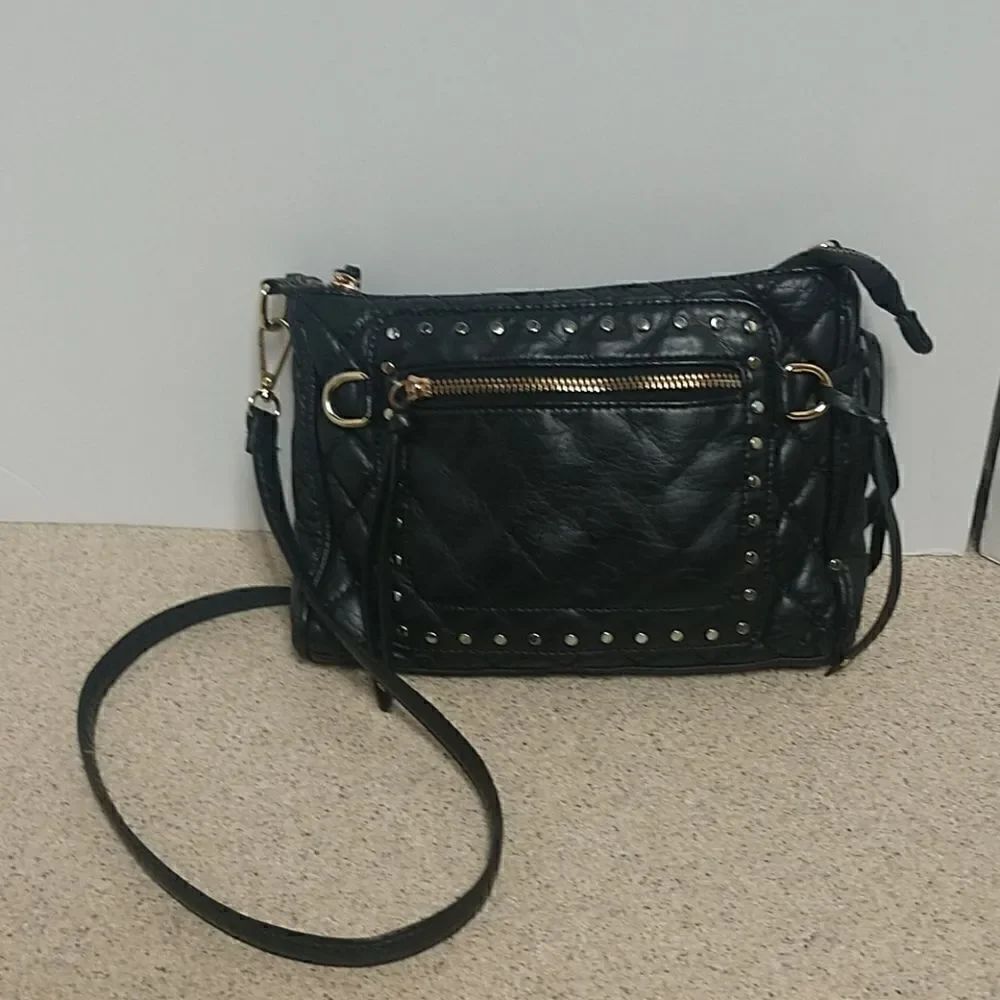 👌 Vintage Black Quilted Purse
